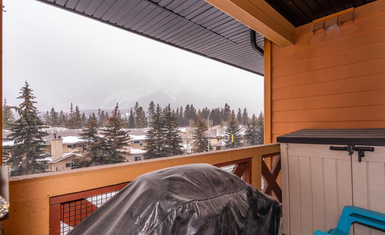 Fenwick Vacation Rental Open Hot Tub Glorious Mountain 2 Bedroom Канмор Экстерьер фото